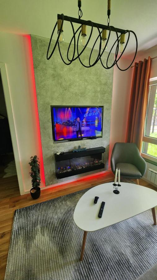 Apartman Park Lake 图兹拉 外观 照片